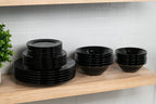10 Strawberry Street Dinnerware Set